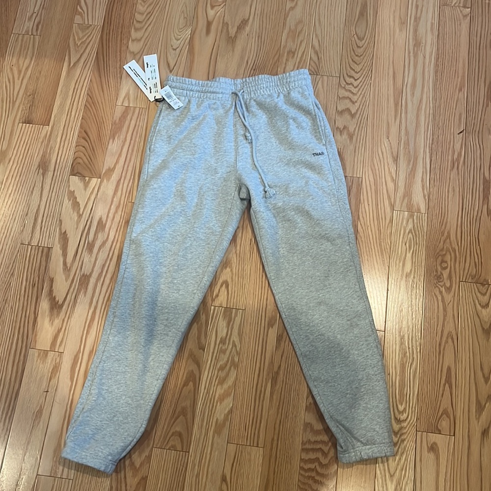 Aritizia TNA sweatpants - Picture 2 of 3